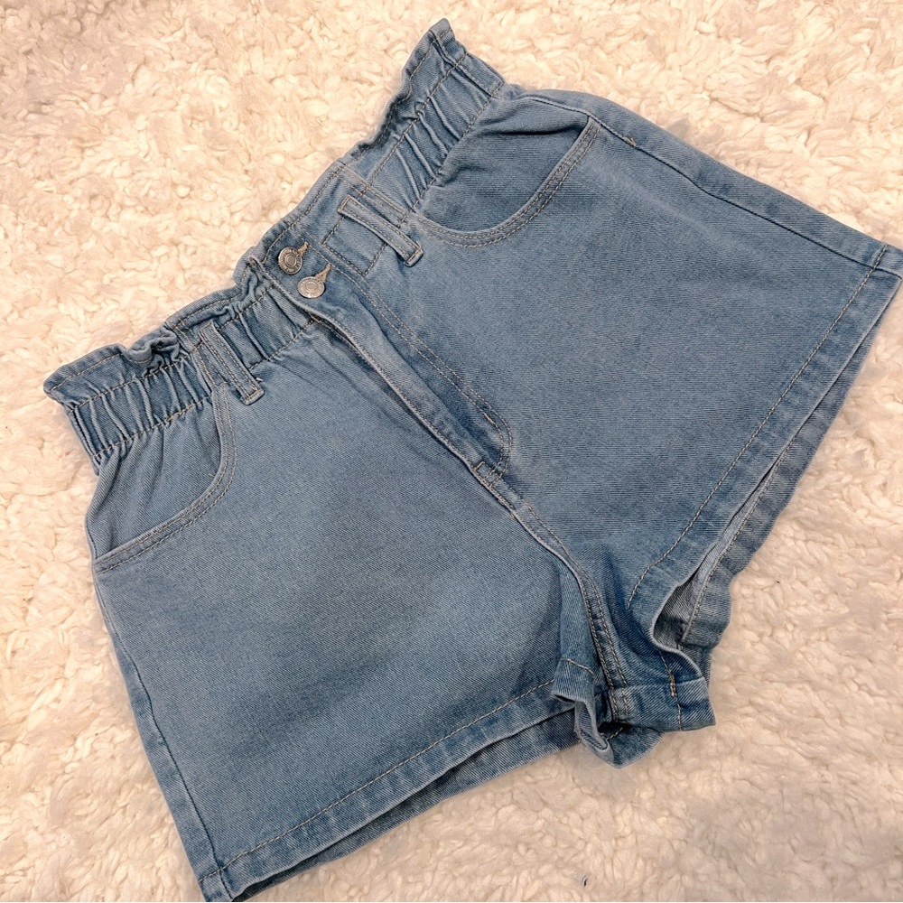 Forever 21 Paper Bag Denim Shorts 💙